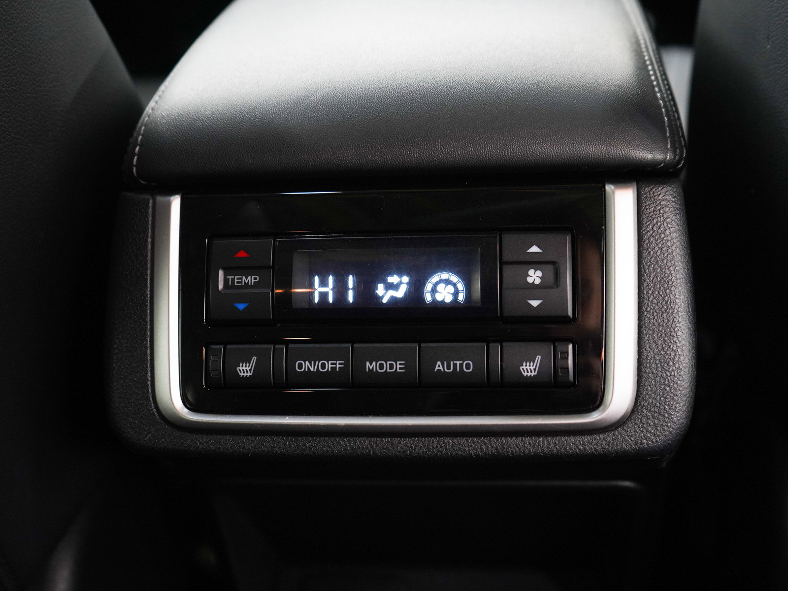 Used 2020 Subaru Ascent Limited w/ Technology Package AWD/4WD image 17