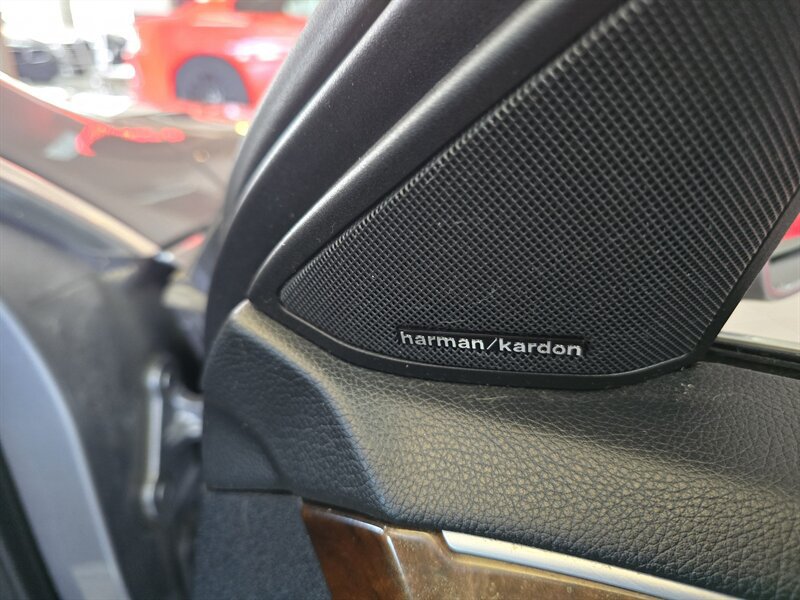 Used 2014 Mercedes-Benz E 350 4MATIC Sedan image 35