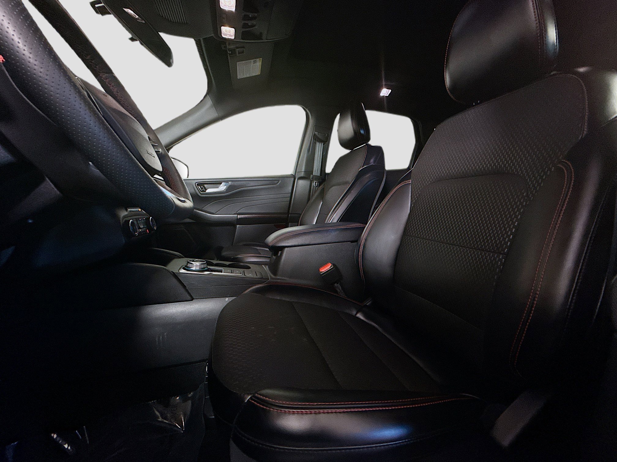 Used 2024 Ford Escape ST-Line Select image 22