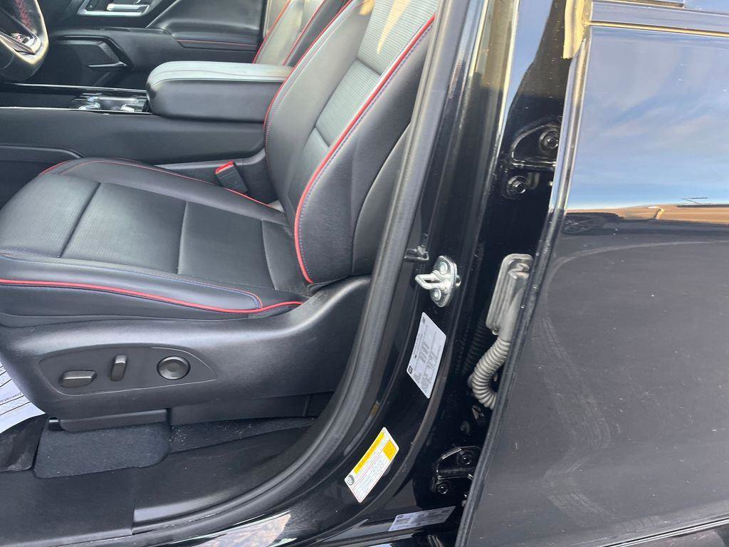 Used 2025 Chevrolet Silverado EV RST image 20