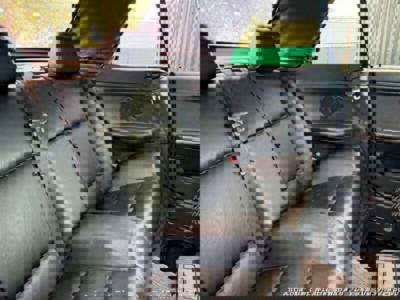 Used 1999 BMW 323i Convertible image 24