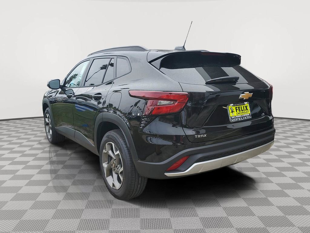 New 2026 Chevrolet Trax LT image 4