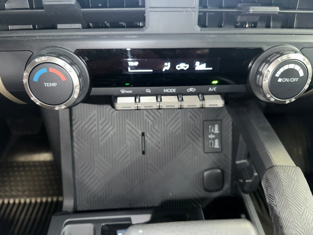 Used 2024 Toyota Tacoma SR AWD/4WD image 14