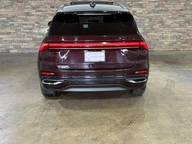 Used 2024 Lincoln Nautilus Reserve w/ Equipment Group 202A AWD/4WD image 7