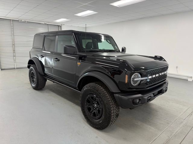 New 2026 Ford Bronco Badlands image 3