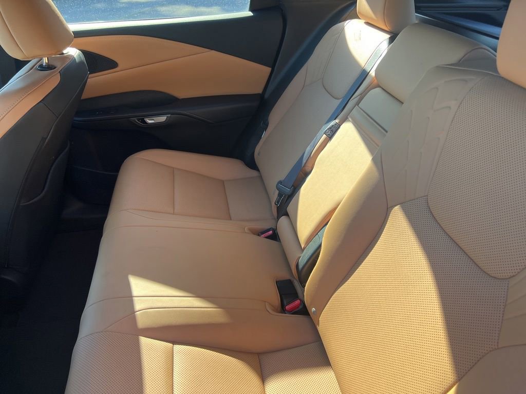Used 2023 Lexus RX 350h w/ Cold Area Package AWD/4WD image 10