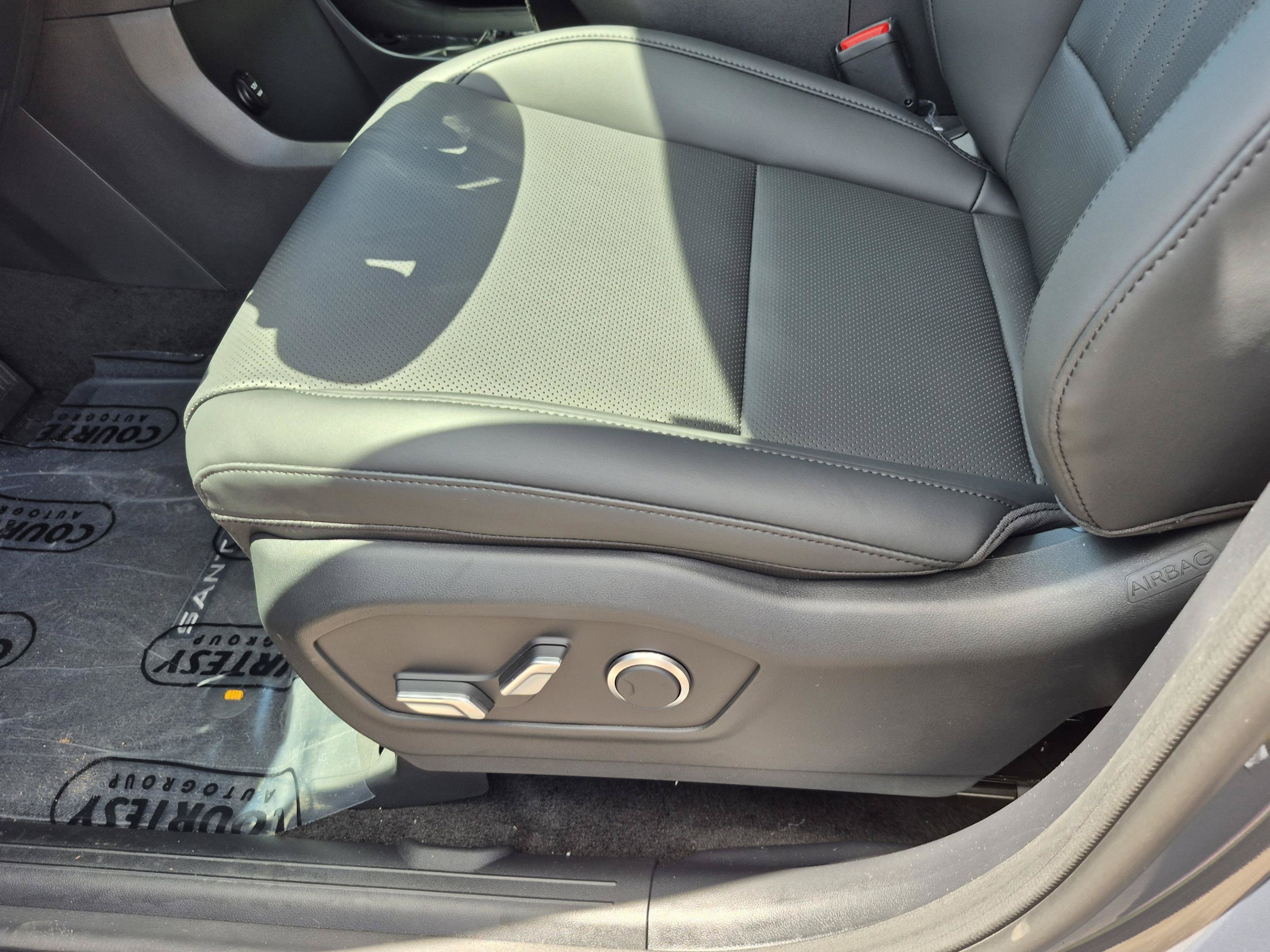 New 2026 Hyundai Santa Fe SEL FWD image 22