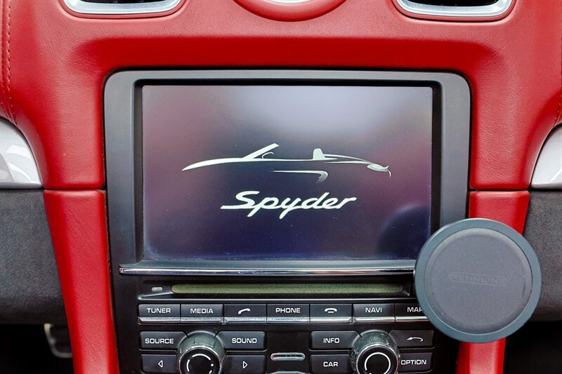Used 2016 Porsche Boxster Spyder RWD image 90