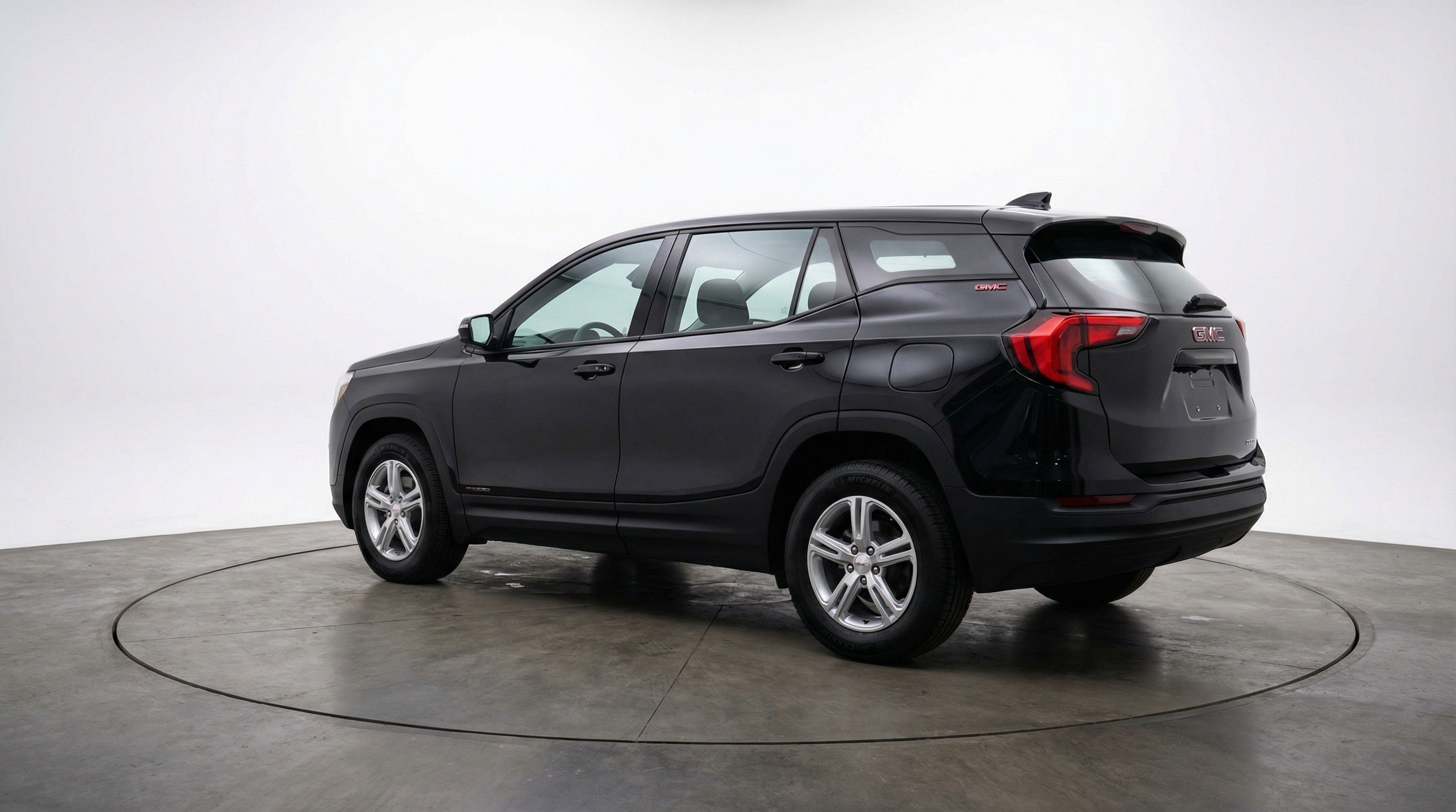 Used 2024 GMC Terrain SLE FWD image 6