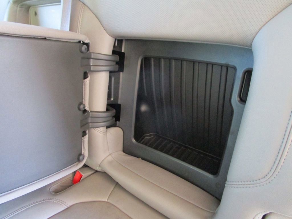 Used 2019 Chevrolet Silverado 1500 LTZ image 24