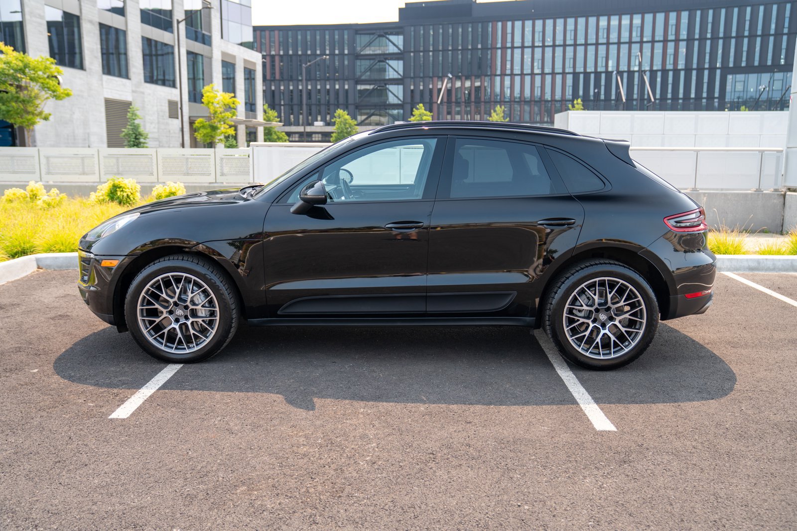 Used 2017 Porsche Macan S AWD/4WD video 2