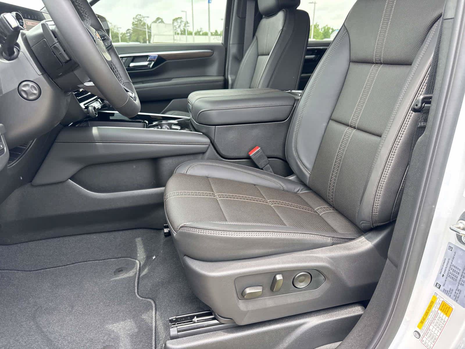 New 2026 Chevrolet Tahoe High Country AWD/4WD image 12