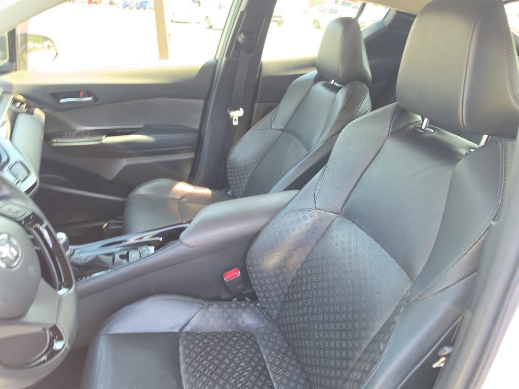 Used 2021 Toyota C-HR Limited FWD image 24
