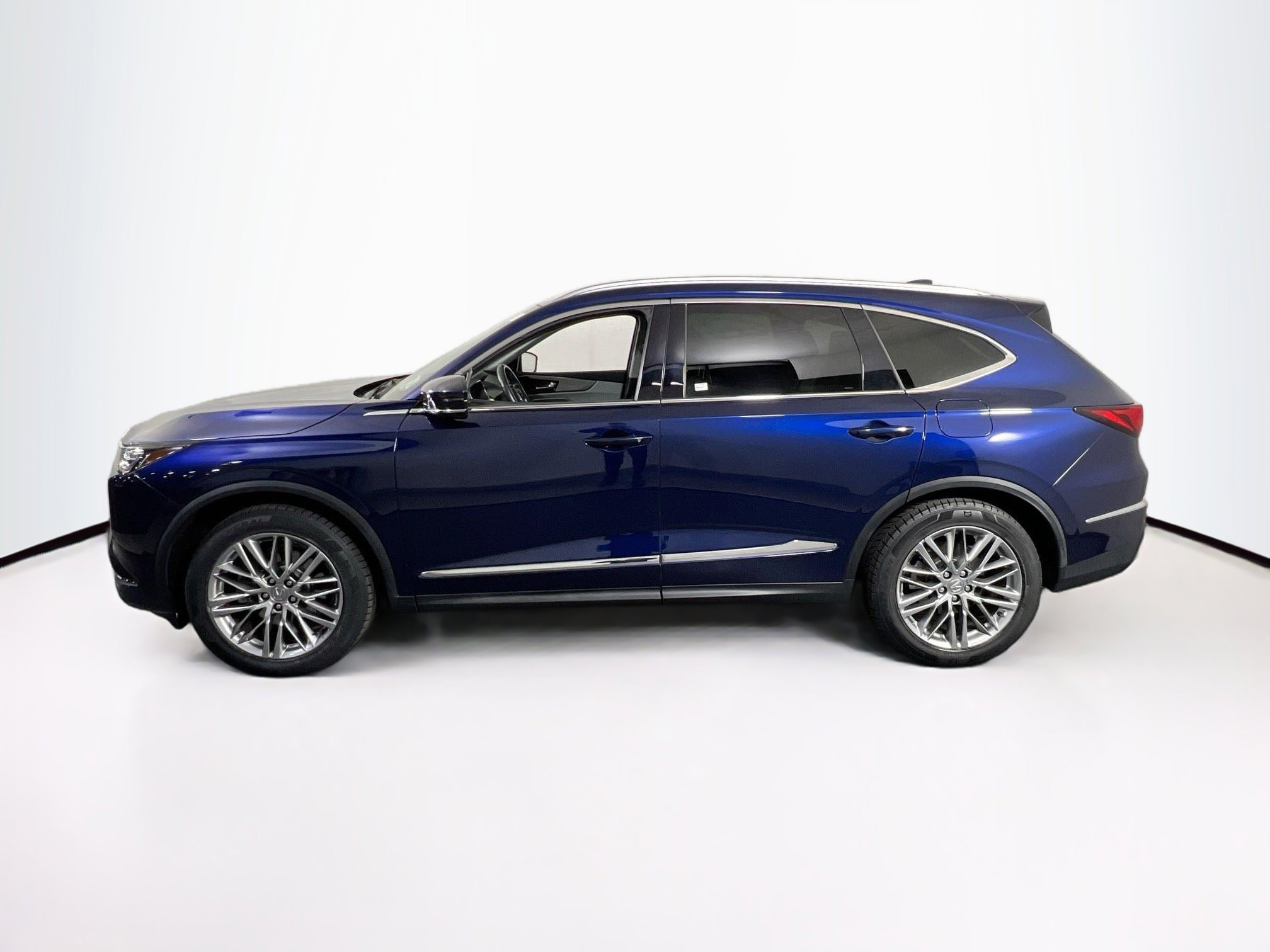 Used 2022 Acura MDX SH-AWD w/ Advance Package image 8