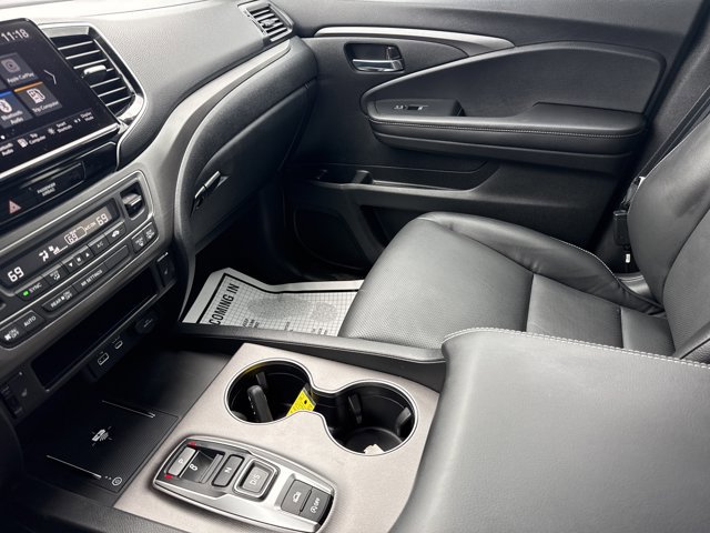 Used 2025 Honda Ridgeline RTL+ image 22
