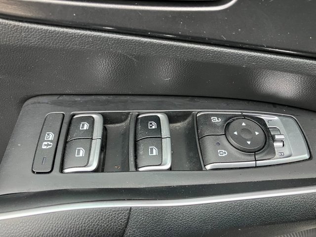 Used 2023 Kia Sorento LX image 12