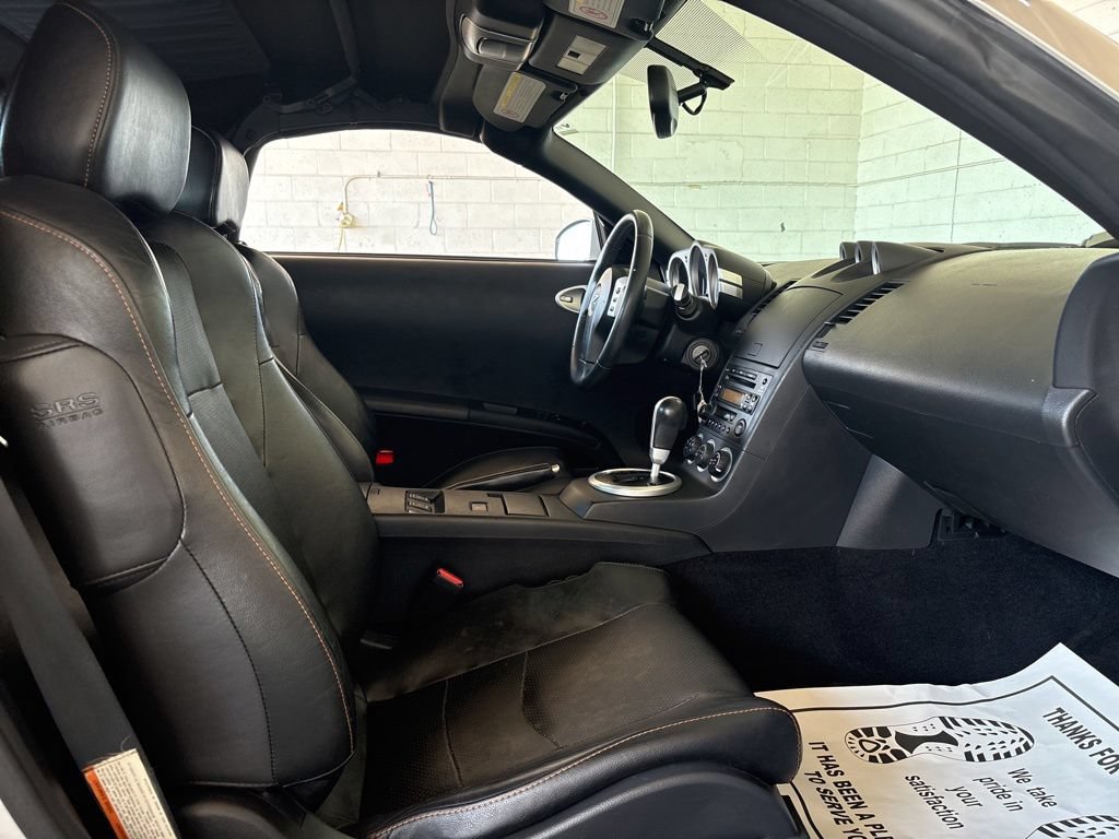 Used 2004 Nissan 350Z Touring RWD image 16