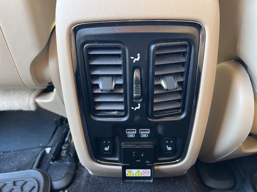 Used 2018 Jeep Grand Cherokee Limited image 25