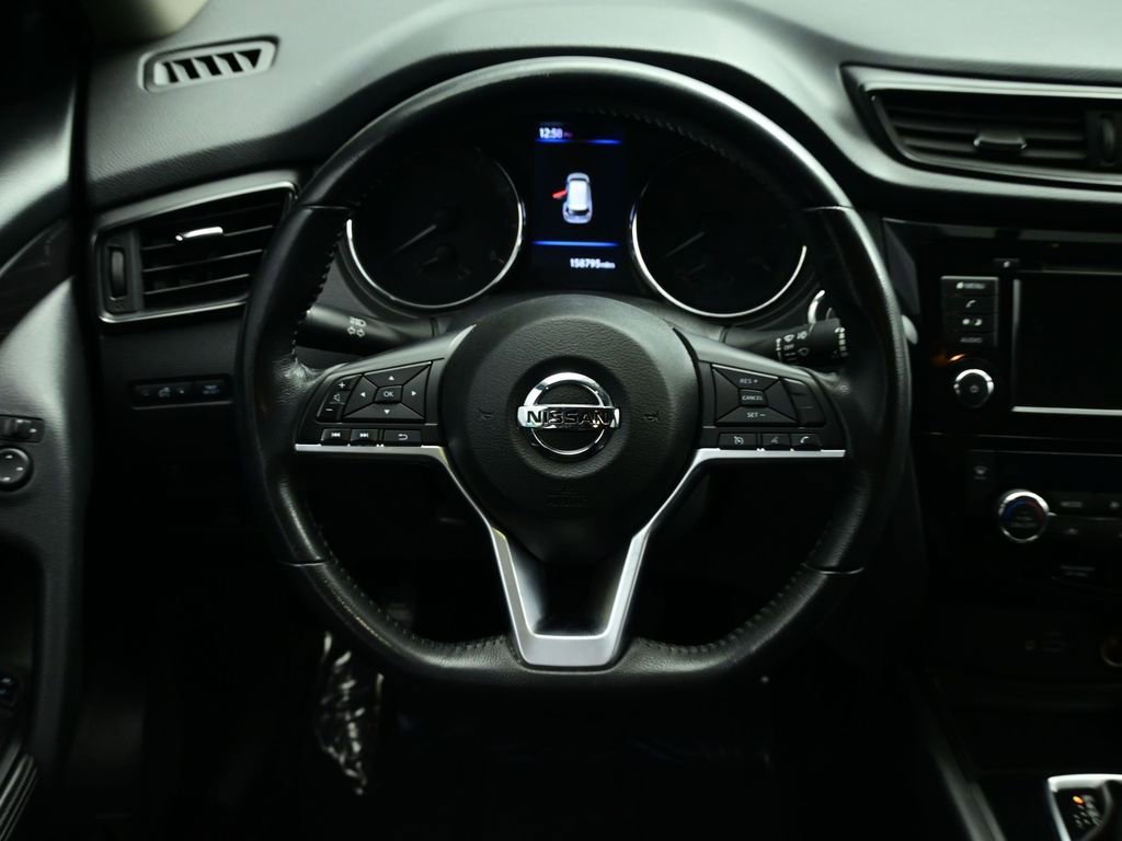 Used 2018 Nissan Rogue SV image 34
