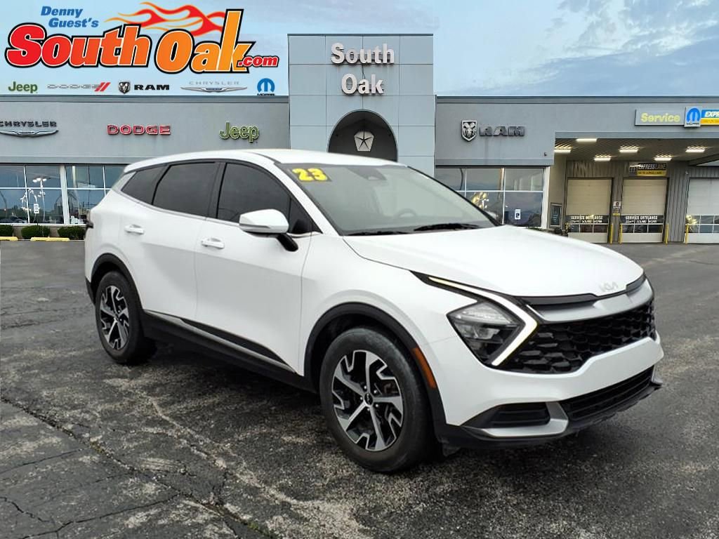 Used 2023 Kia Sportage EX FWD image 1