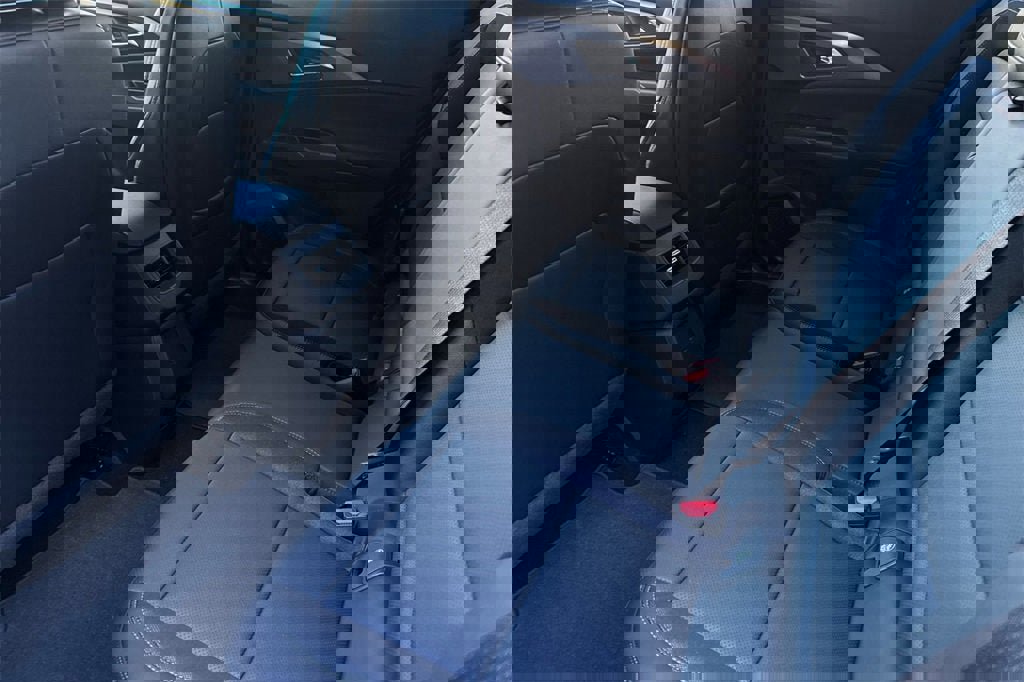 New 2026 Chevrolet Equinox EV LT w/ LPO, Blackout Package image 12