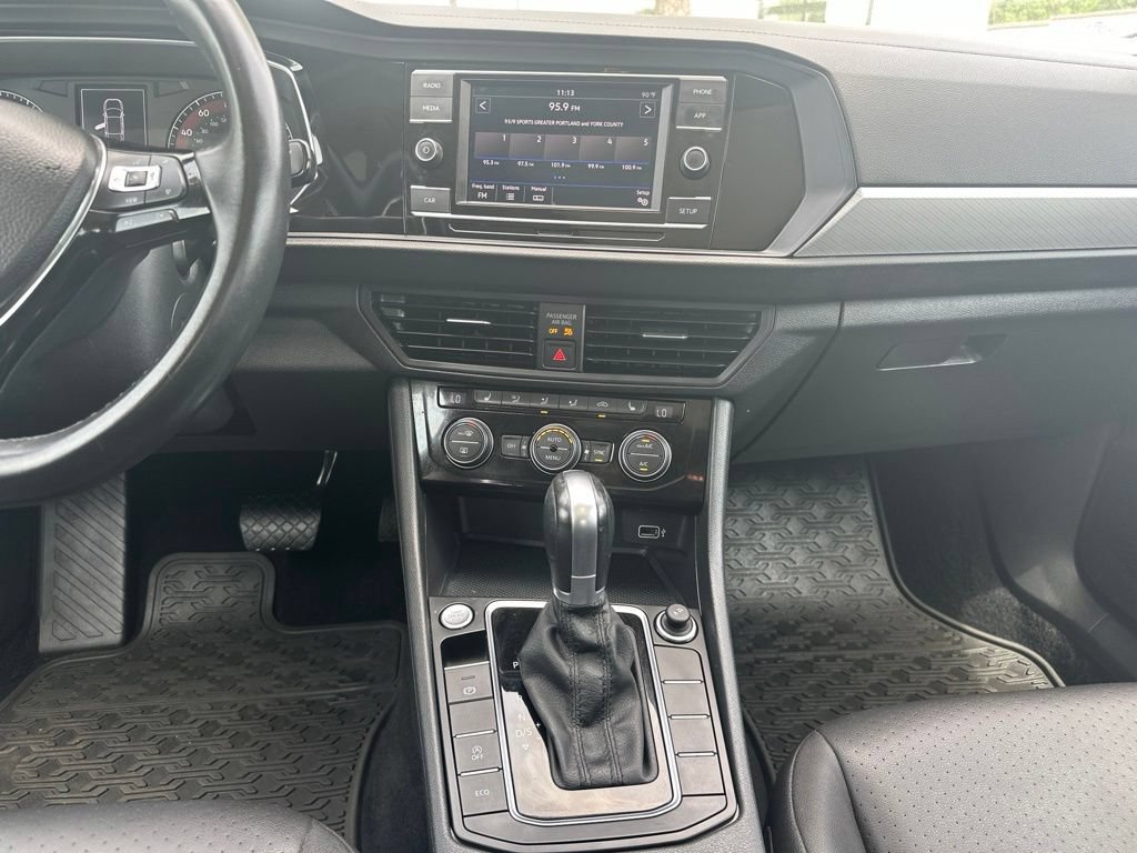 Used 2019 Volkswagen Jetta SE FWD image 19