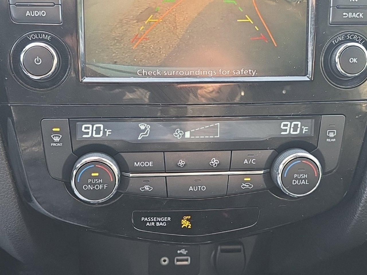 Used 2019 Nissan Rogue SV image 31