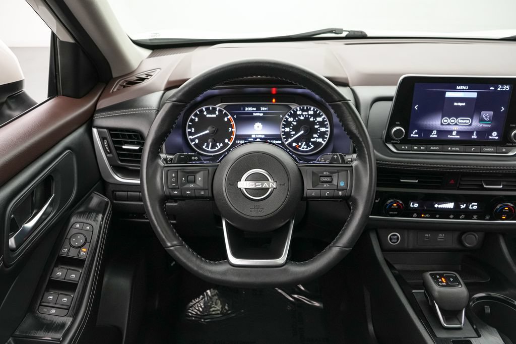 Used 2023 Nissan Rogue SV w/ SV Premium B Package AWD/4WD image 13