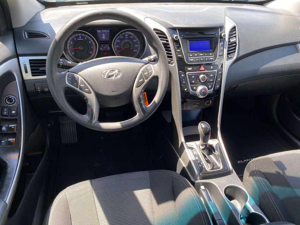 Used 2016 Hyundai Elantra GT FWD image 43