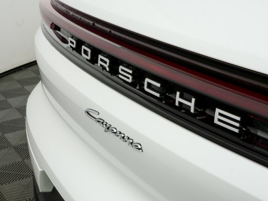 New 2026 Porsche Cayenne E-Hybrid image 39