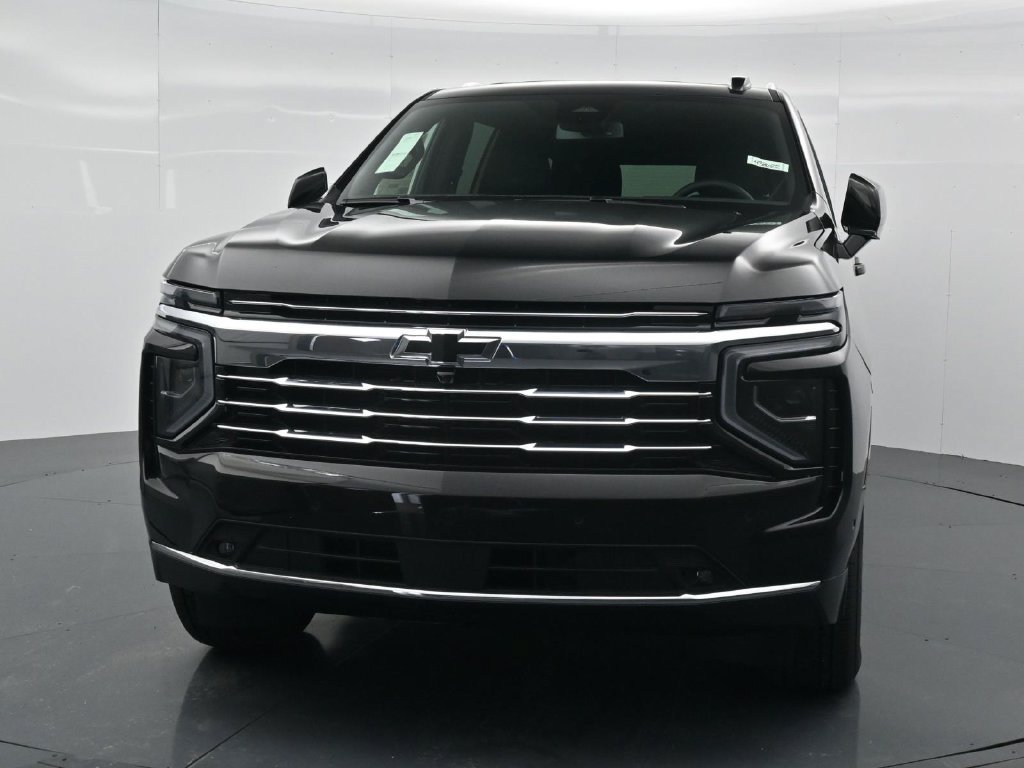 New 2026 Chevrolet Suburban LT w/ Comfort Package RWD image 2