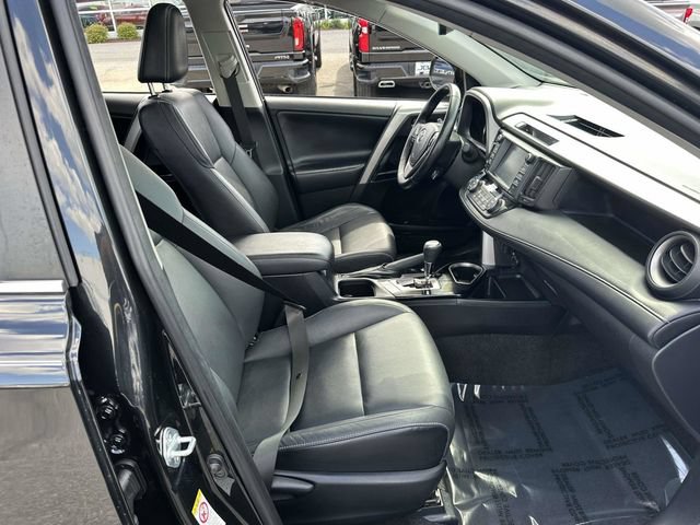 Used 2018 Toyota RAV4 Limited w/ Advanced Technology Package AWD/4WD image 19