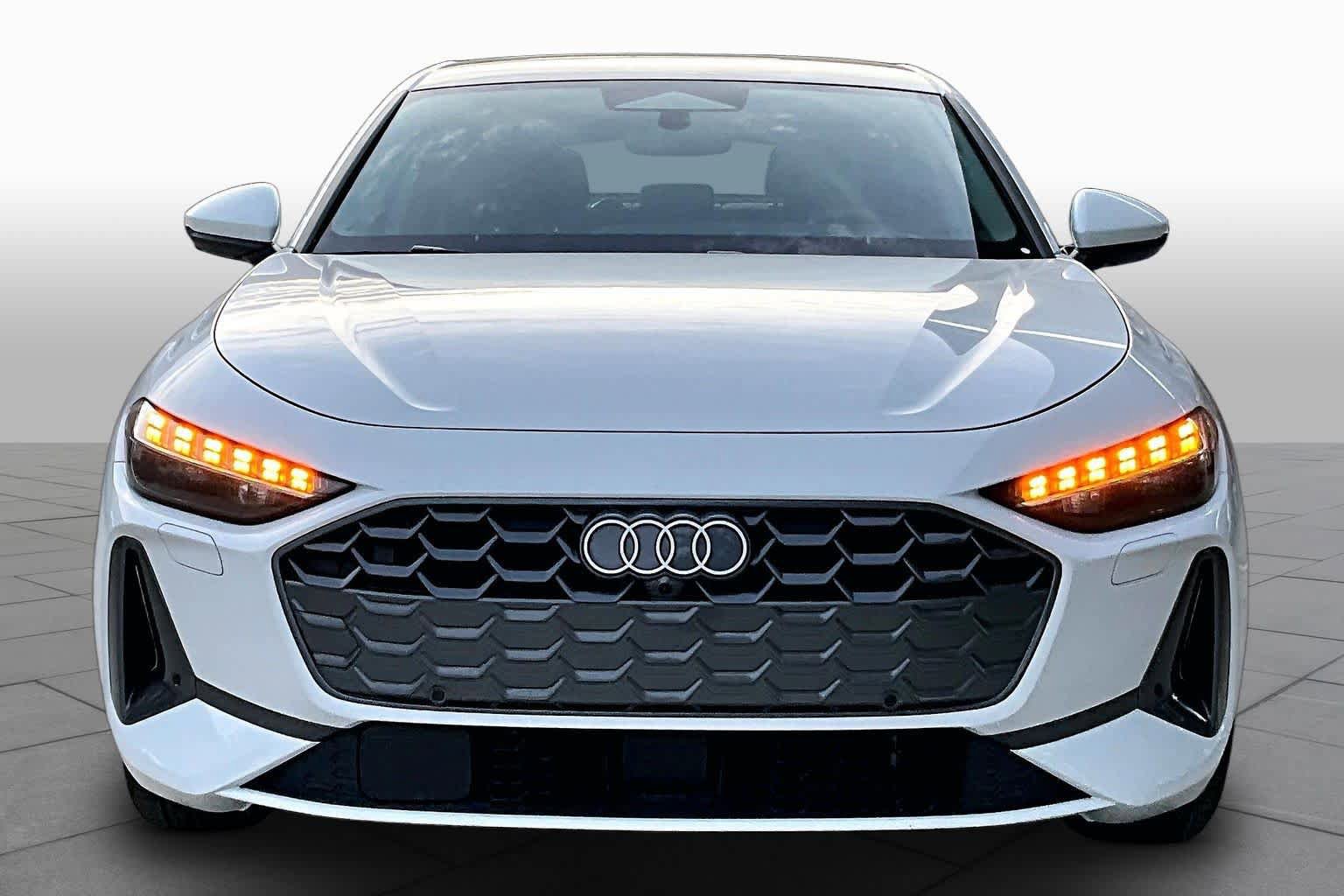 Used 2025 Audi A5 2.0T Premium Plus w/ Premium Plus AWD/4WD image 4