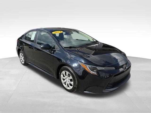 Used 2024 Toyota Corolla LE FWD image 8