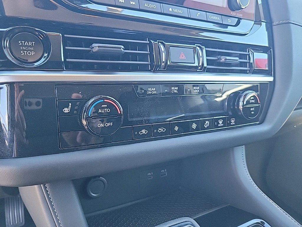 New 2025 Nissan Pathfinder SV w/ Cargo Package image 27