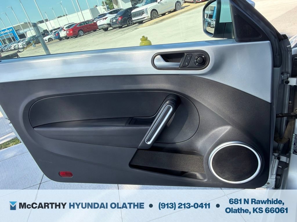Used 2014 Volkswagen Beetle 2.5 FWD image 24
