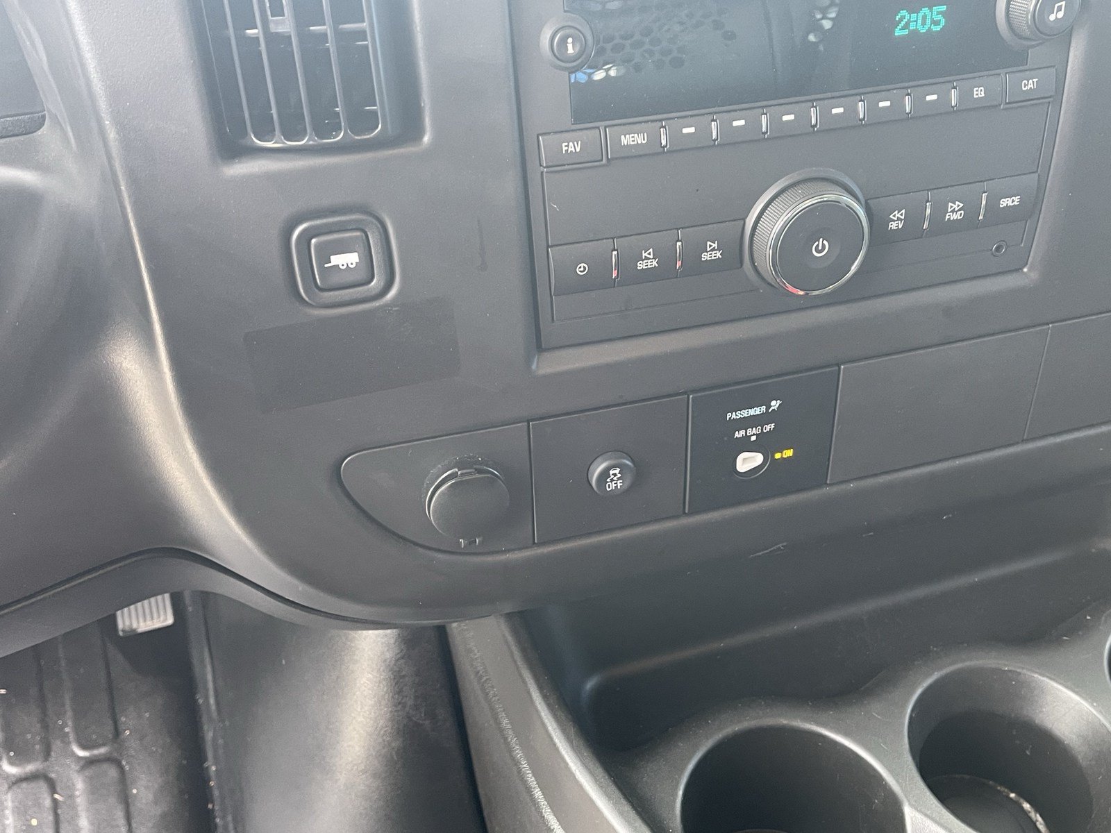 Used 2025 Chevrolet Express 2500 w/ Driver Convenience Package RWD image 20