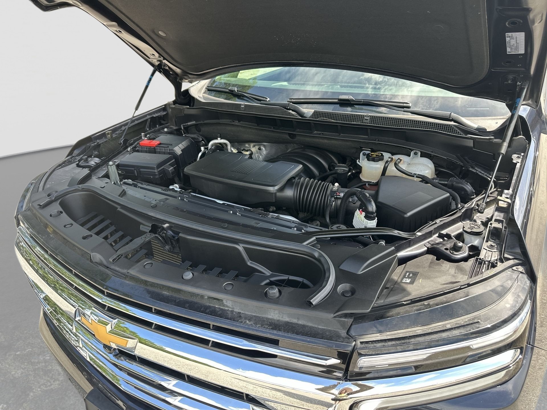 Certified 2025 Chevrolet Tahoe LT RWD image 29