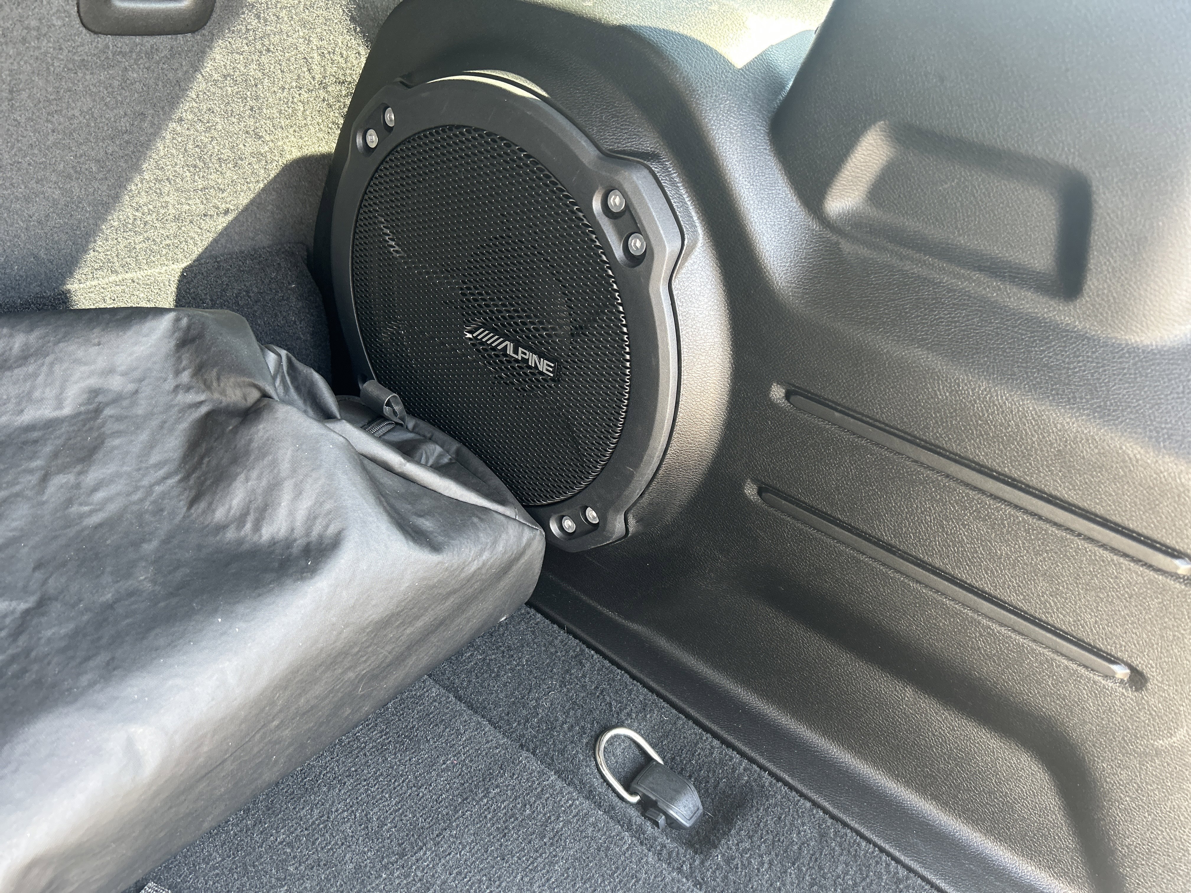 Certified 2022 Jeep Wrangler Unlimited Sahara w/ Cold Weather Group image 20