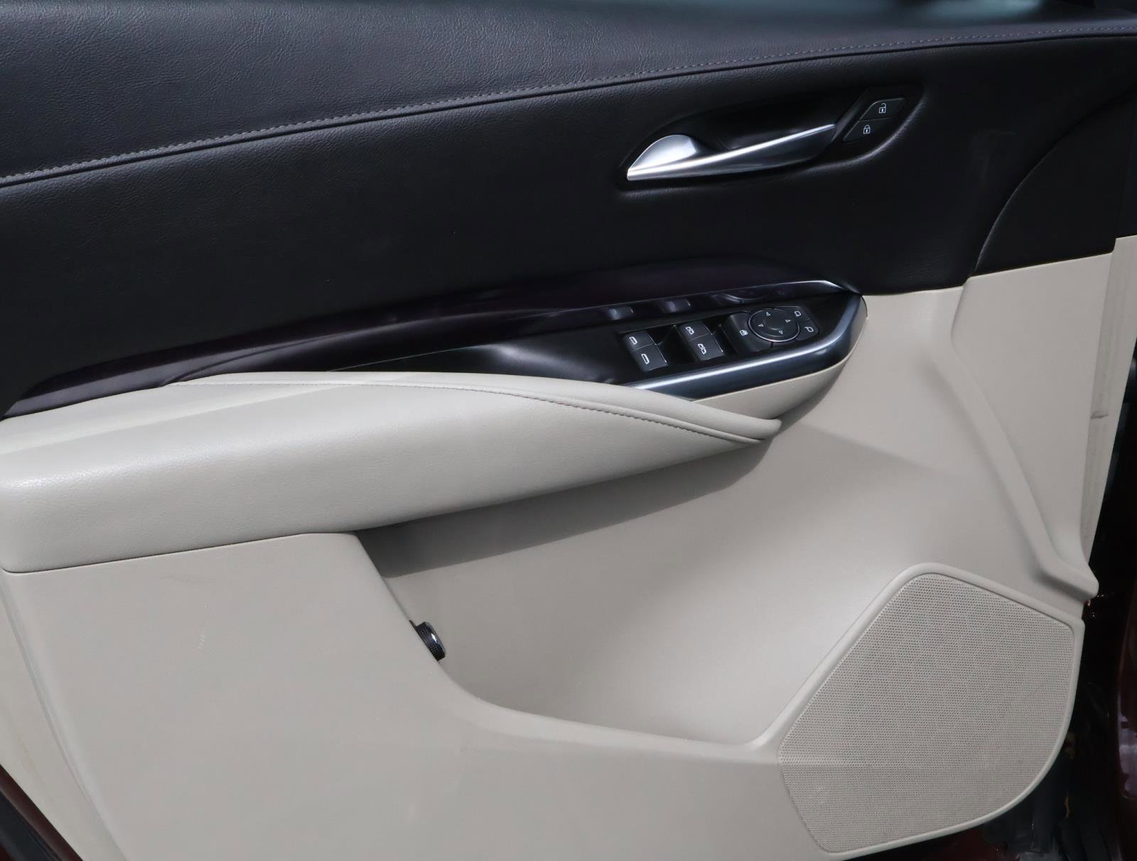 Used 2022 Cadillac XT4 Luxury FWD image 19