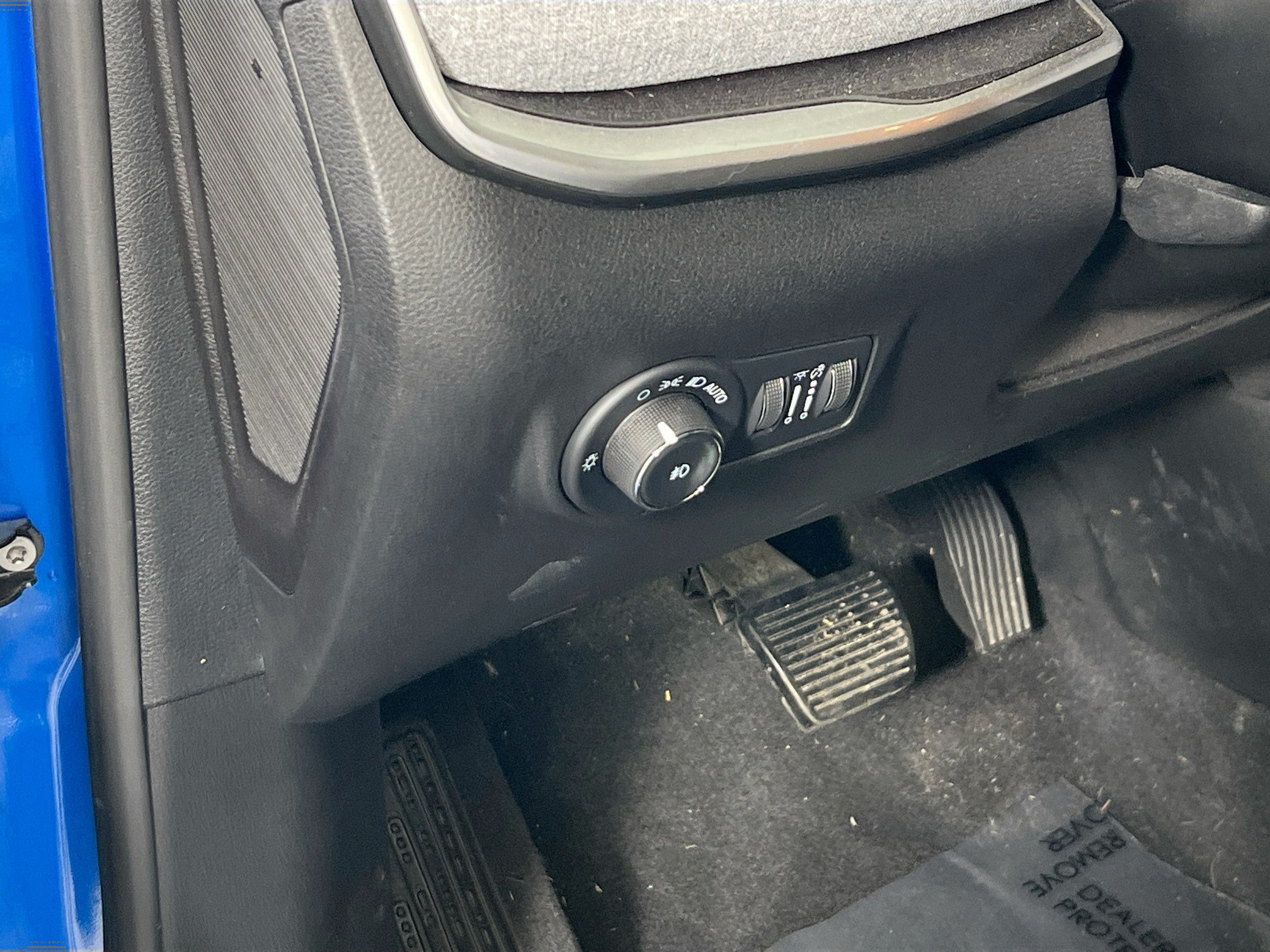 Used 2023 Jeep Compass Latitude AWD/4WD image 10