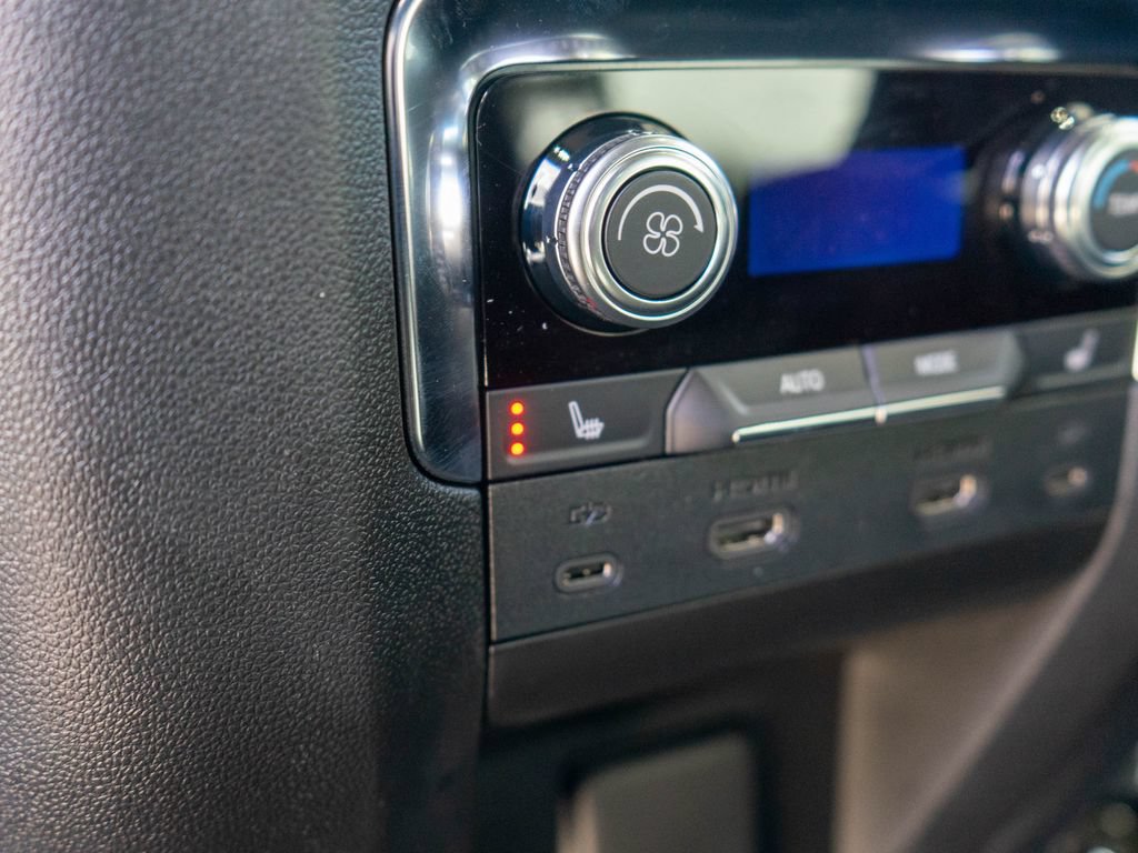 New 2026 GMC Yukon AT4 w/ AT4 Premium Plus Package AWD/4WD image 17