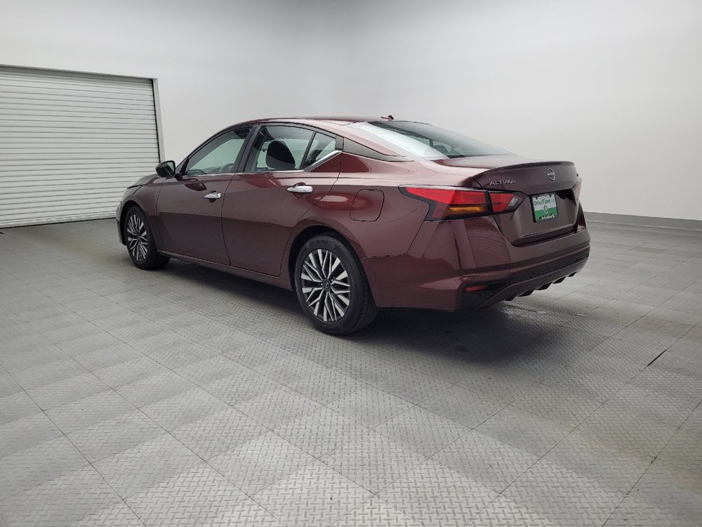 Used 2023 Nissan Altima 2.5 SV image 5