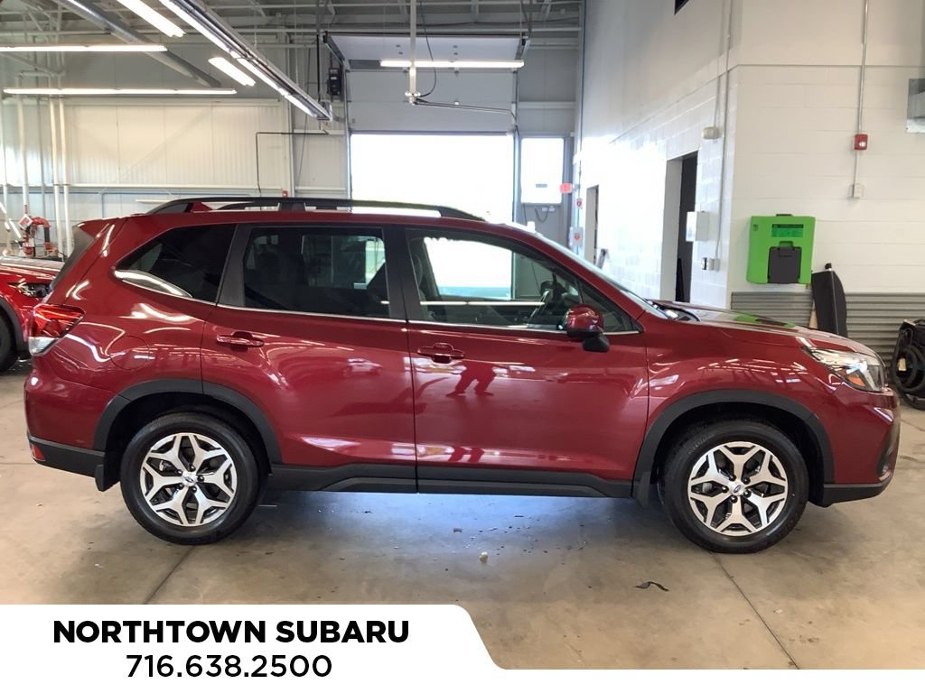 Used 2020 Subaru Forester Premium AWD/4WD image 25