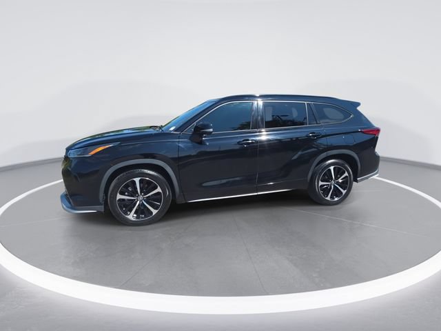 Used 2021 Toyota Highlander XSE FWD image 4