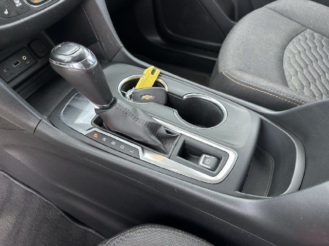 Used 2019 Chevrolet Equinox LT FWD image 29