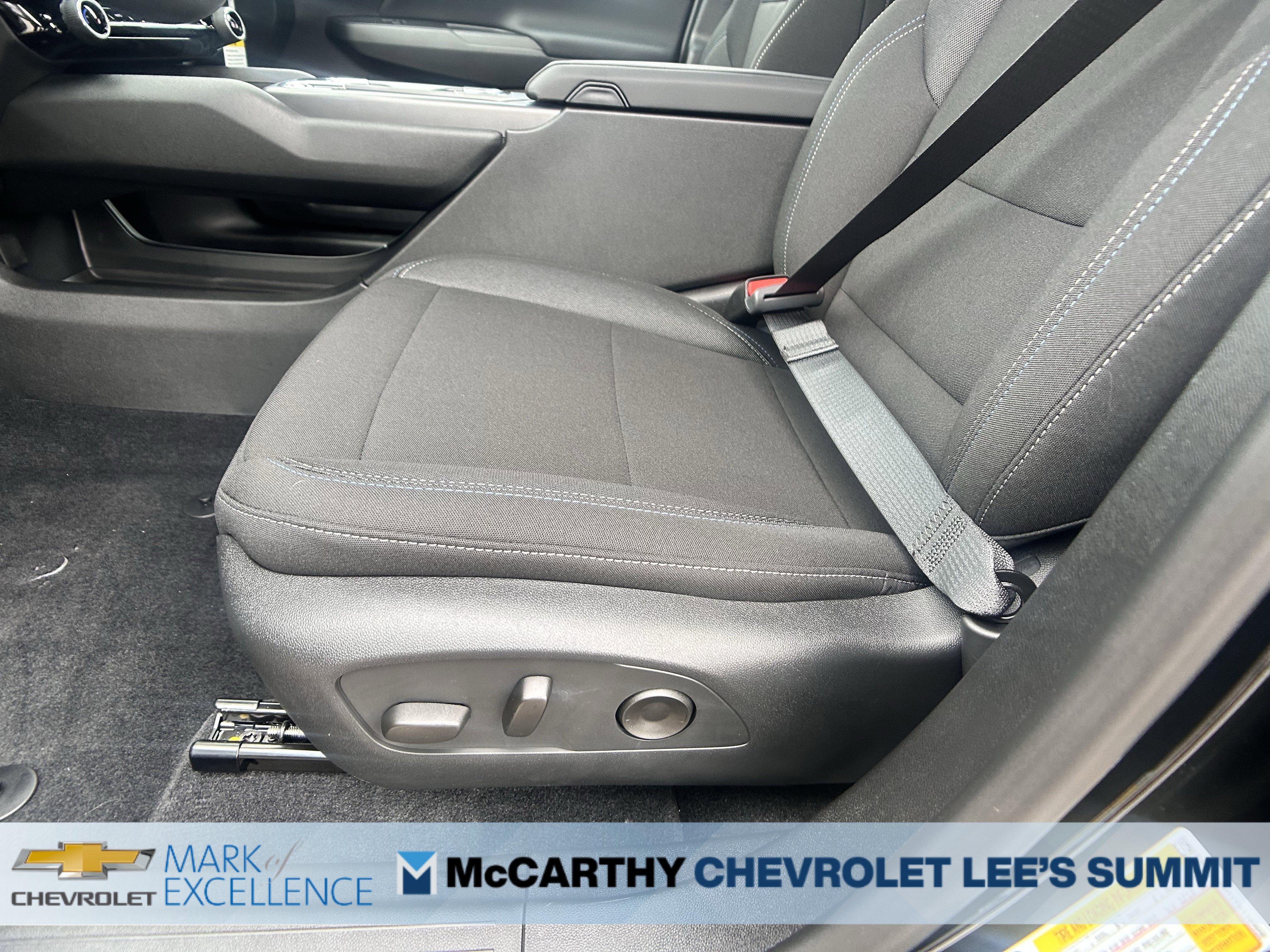 New 2026 Chevrolet Equinox EV LT w/ Comfort Package image 19