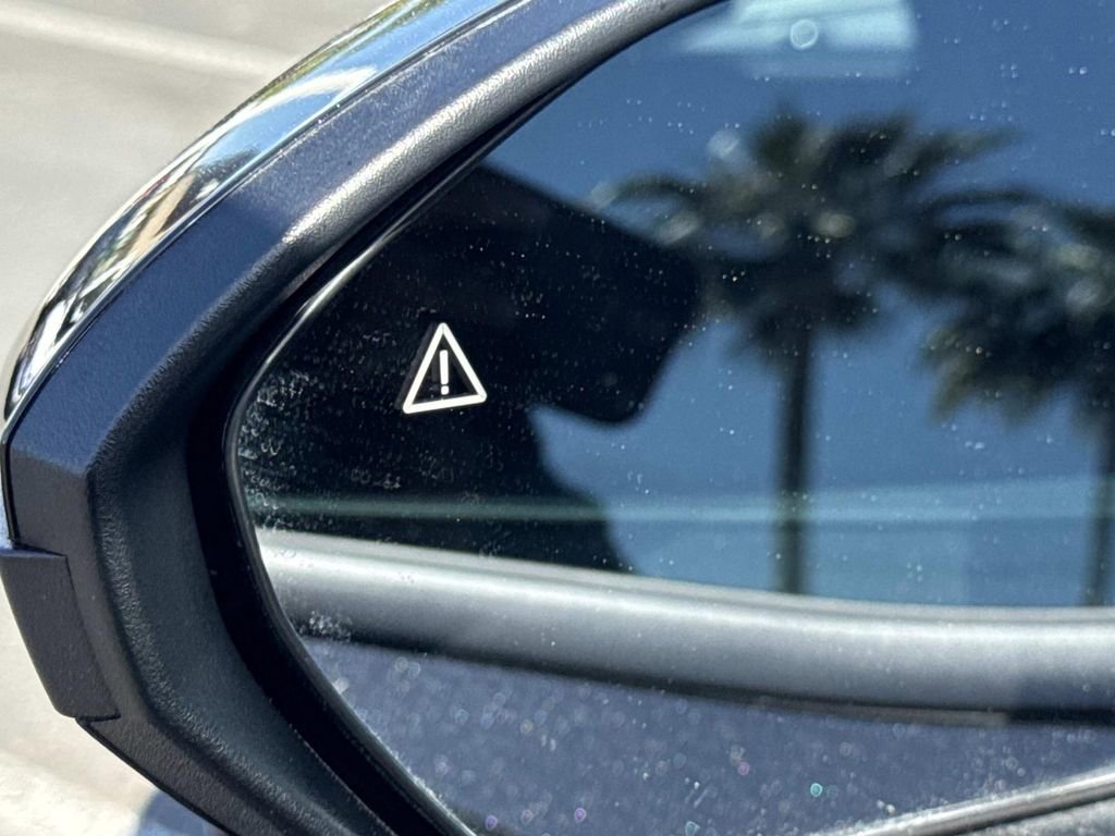 Certified 2025 Hyundai Santa Cruz SE image 30