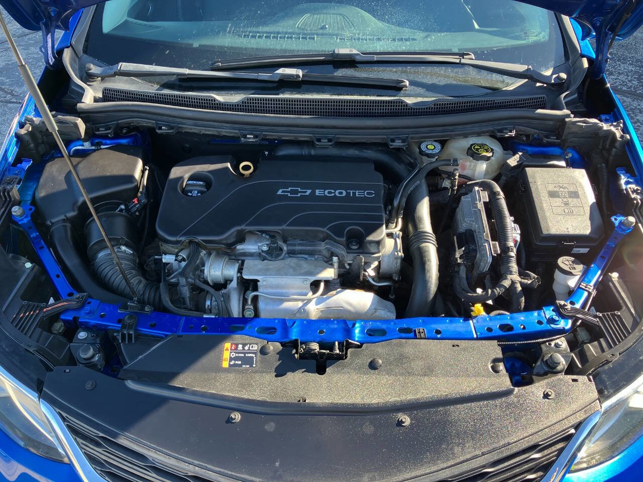 Used 2017 Chevrolet Cruze LT w/ Convenience Package image 23