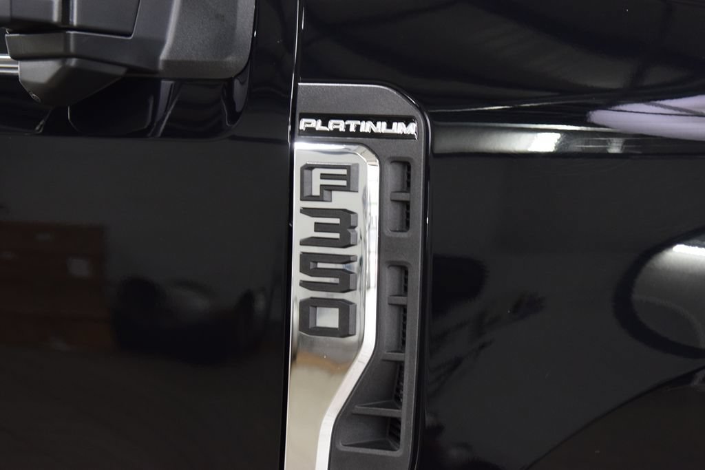 Used 2024 Ford F350 Platinum w/ FX4 Off-Road Package AWD/4WD image 13